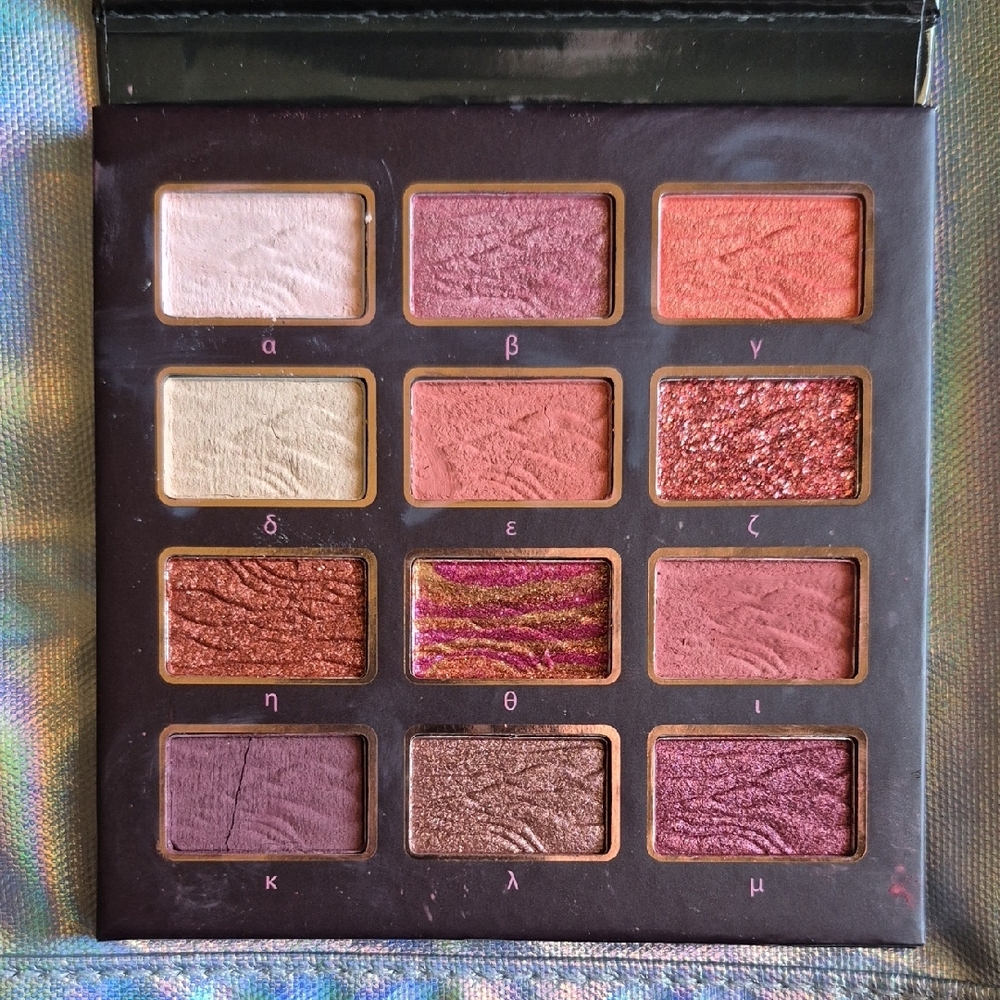 Persephone Artistic Eyeshadow Palette - Picture 6 of 7